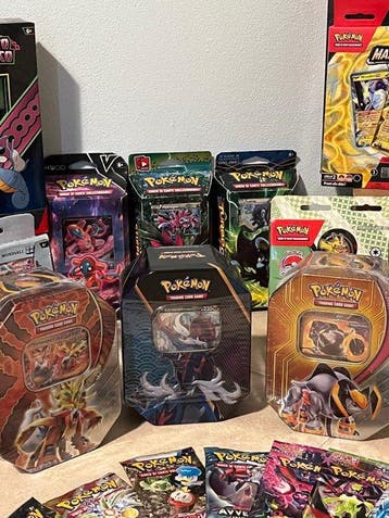 Pokémon - 21 Mixed collection - Various sets