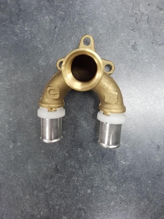 Dubbele Muurplaat U-vorm 180 graden 16x2-1/2-16x2, Bricolage & Construction, Chauffage & Radiateurs, Enlèvement ou Envoi