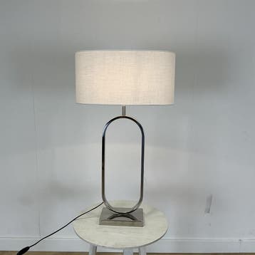 Jamiri tafellamp met lampenkap hoogte 79 cm, wit - chroom, Gebruikt
