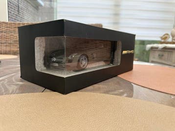 Minichamps 1:18 - Modelauto - Mercedes-Benz SLS AMG - In