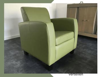 Groene Joy fauteuil met houten poten - groen leer, Huis en Inrichting, Ophalen of Verzenden, Nieuw