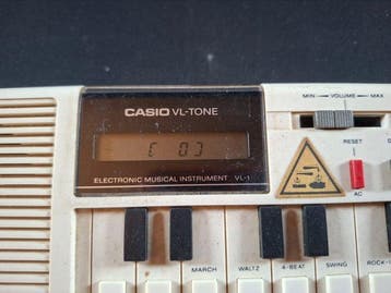 Casio - VL-Tone - - Keyboard-synthesizer - Japan - 1981