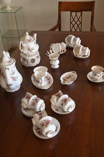 Royal Albert - Koffie- en theeservies (33) -