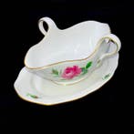 Meissen - Large Gravy Boat with Stand - Red Rose Pattern -, Antiek en Kunst