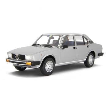 Laudoracing 1:18 - Model sedan - Alfa Romeo Alfetta 2.0L
