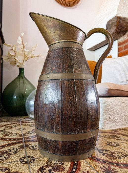Kruik - Oude en enorme kan van hout en koper, wijnkan,, Antiquités & Art, Curiosités & Brocante