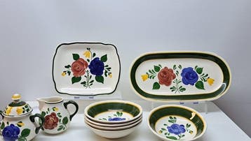 Villeroy & Boch - Waiter (9) - Boerenbloem - Vitro-Porzellan, Antiek en Kunst