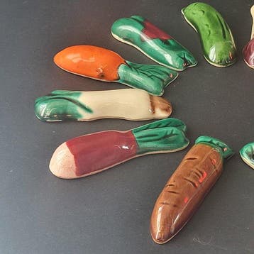 Messensteun (12) - Keramiek - Vintage groenten, Antiek en Kunst