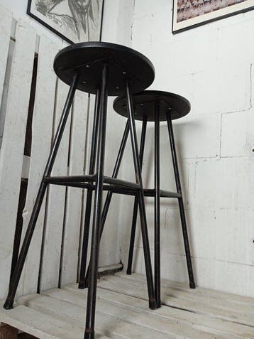 Kruk (2) - Vintage industriële hoge barkrukken - Staal, Hout, Antiek en Kunst