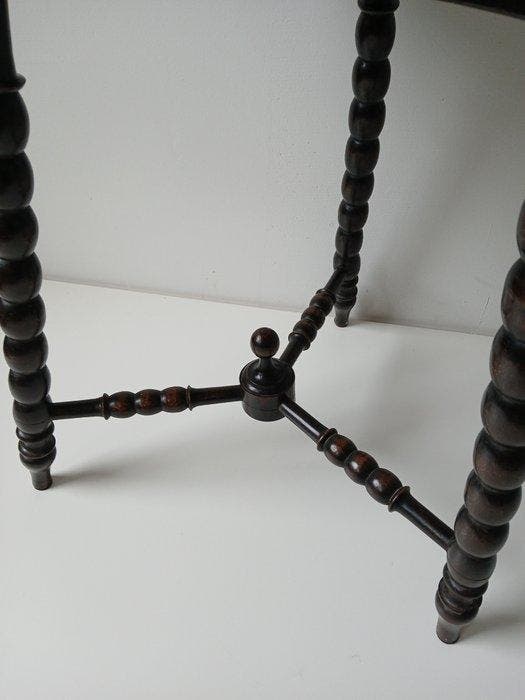 Bijzettafel - Eik - Antiek - Houtsnijwerk, Antiquités & Art, Antiquités | Autres Antiquités