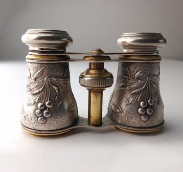 Toneelkijker - Opera glasses - repoussé bird and cherry
