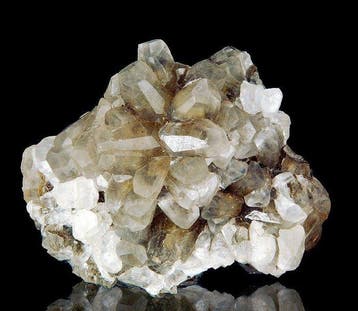 calciet Kristallen op matrix - Hoogte: 55 mm - Breedte: 45