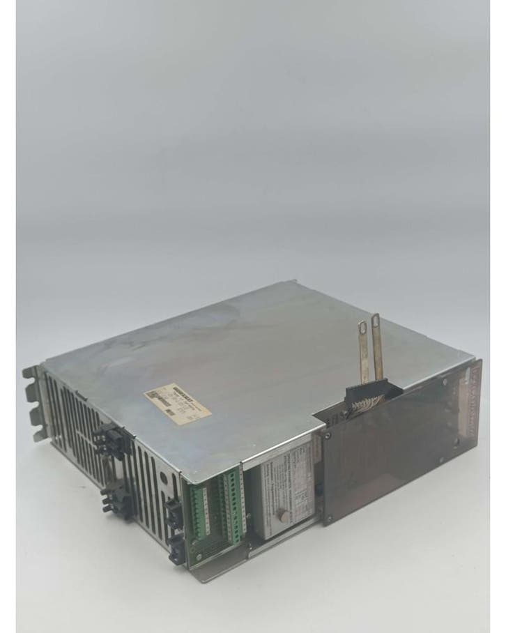 Indramat servo-controller TDM 1.2-050-300-W1-220/S102, Articles professionnels, Machines & Construction | Travail du bois, Envoi