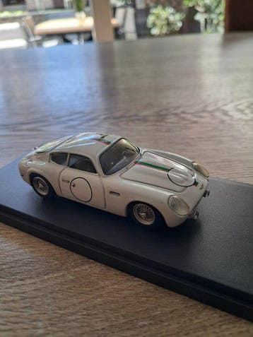 Gold 1:43 - Modelauto - Aston Martin DB4 GT - GOLD 065 1:43, Nieuw