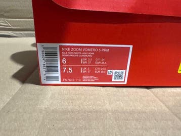Nike - Nike Zoom Vomero 5 - Sneakers - Maat: EU 38.5 - Nieuw