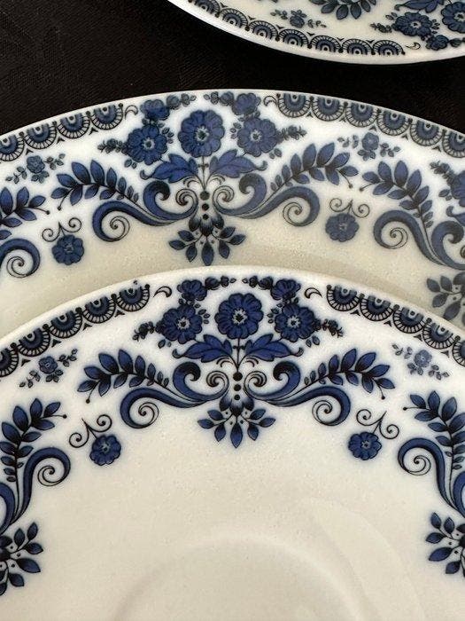 Hutschenreuther - Arzberg - klassisches, blau-weißes, Antiek en Kunst, Antiek | Meubels | Tafels