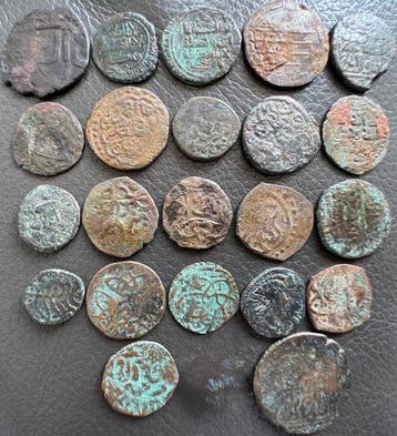 Umayyaden, Abbasiden, Gouden Horde, Qarlughiden, Mamluken,, Postzegels en Munten