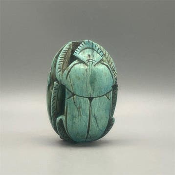 Replica van het oude Egyptische Scarabeet met hiërogliefen