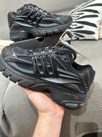 Adidas - Jellyfish - Sneakers - Maat: EU 40.5 - Nieuw met