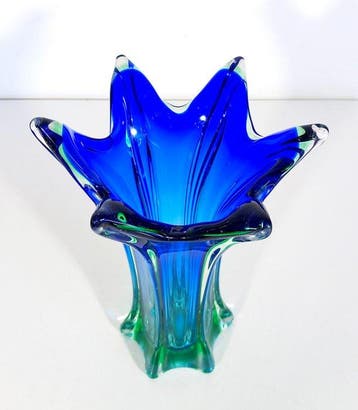 Vase - Verre - Hauteur : 26 cm