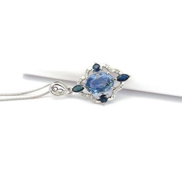 Ketting met hanger - 14 karaat Witgoud - 1.37ct. tw. Saffier