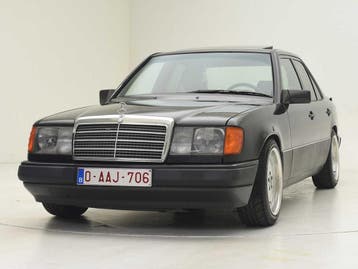 Online veiling - MERCEDES-BENZ 300E