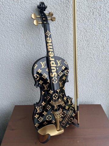 J.Reinhardt - Custom Louis Vuitton x Supreme Violin - Noir &