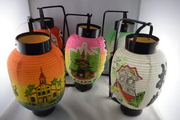 Set of 5 old Japanese Paper Lanterns featuring Churches - In