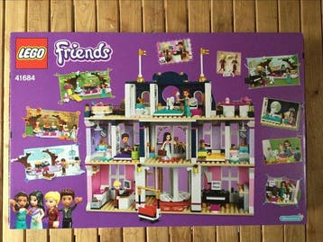 Lego Set - 41684 - Friends - Heartlake Grand Hotel
