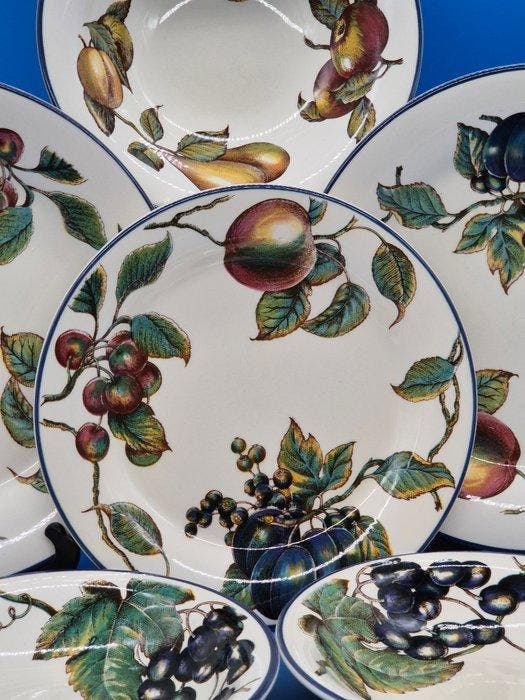 Eetservies - Staffordshire Tableware – Autumn Fayre –, Antiek en Kunst, Antiek | Meubels | Tafels