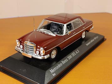Minichamps 1:43 - Model sedan - Mercedes-Benz 300 SEL 6.3 (W