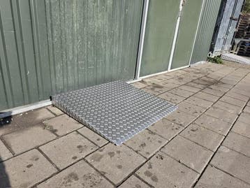 Oprijplaat voor koel- en vriescel 101 x 90 x 10 cm, Gebruikt, Koelen en Vriezen