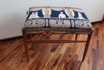 Poef - Bankje met vintage Fornasetti-stof - Hout,, Antiek en Kunst