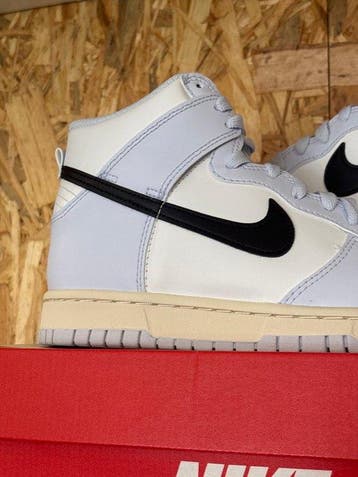 Nike - Dunk High - Sneakers - Maat: EU 38.5 - Nieuw met tags