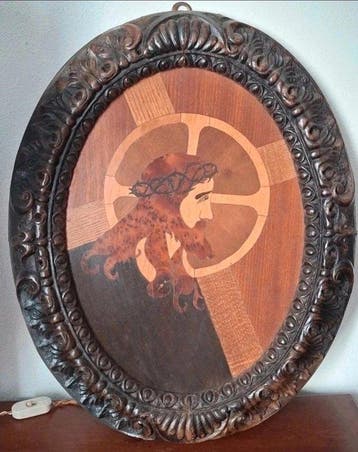 Religieus schilderij - dubbel inlegwerk in hout - 54 cm -