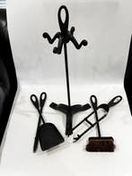 Vintage Style Cast Iron Fireplace Tool Set – 5-Piece Hearth