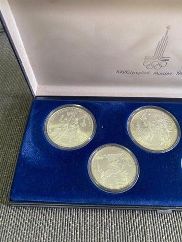 Rusland, Sovjet-Unie (USSR) Set of 5 coins: 5 & 10 Roubles