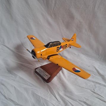 Pilots Station Line - Modelvliegtuig - Noorduyn AT-16ND
