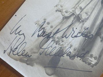 Helen Gilliland (1897–1942) British soprano and stage actres