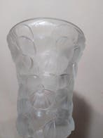 JOSEF INWALD (1837-1906) - Barolac - vase Art Nouveau motif, Antiek en Kunst