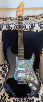 Squier, Fender - Stratocaster bullet strat - - Guitare, Musique & Instruments