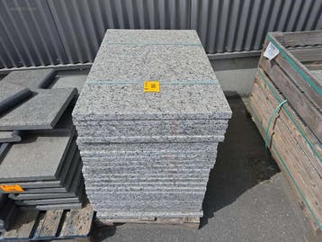 23 stuks Granieten tegels 900 x 600 x h30 mm, Nieuw