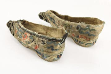 Chaussures de lotus () avec cloches cachées - fine