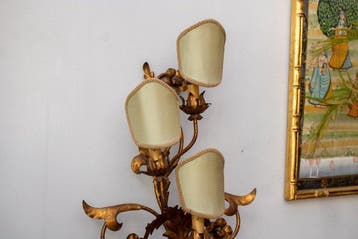 Wandkandelaar - acanthusbladeren en rozenknoppen