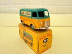 Dinky Toys 1:43 - Camionnette miniature - Peugeot fourgon