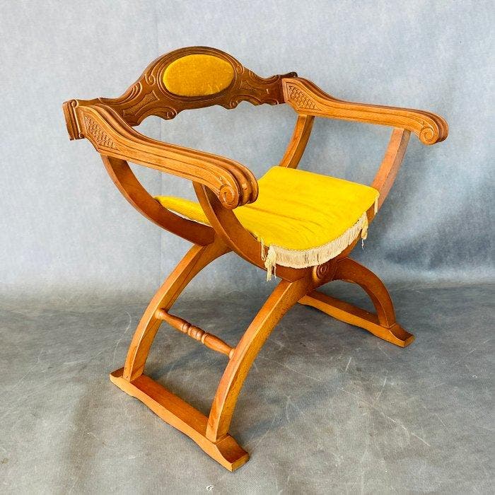 Chaise - Bois, réinterprétation du style Savonarola des, Antiek en Kunst, Curiosa en Brocante