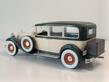 MCG 1:18 - Modelauto - Mercedes Nürburg 460 limousine (1928), Nieuw