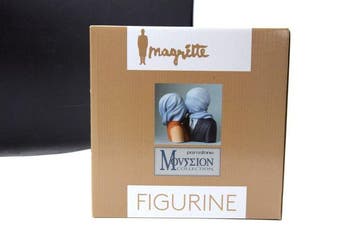 Parastone x René Magritte Foundation - The Lovers Figurine, Antiek en Kunst