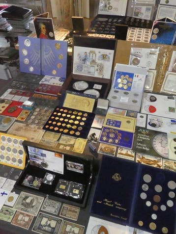 Wereld. Collection of coins/banknote/medals/euro inkl. pp