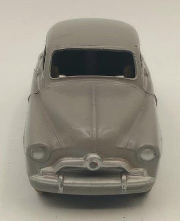 Dinky Toys 1:43 - Voiture miniature - 24U Simca Aronde